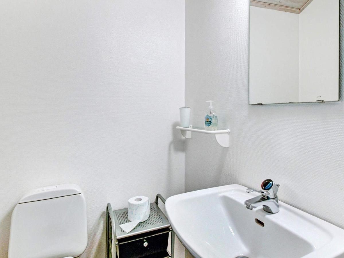 8 Person Holiday Home In Nex Vester Somarken Kültér fotó